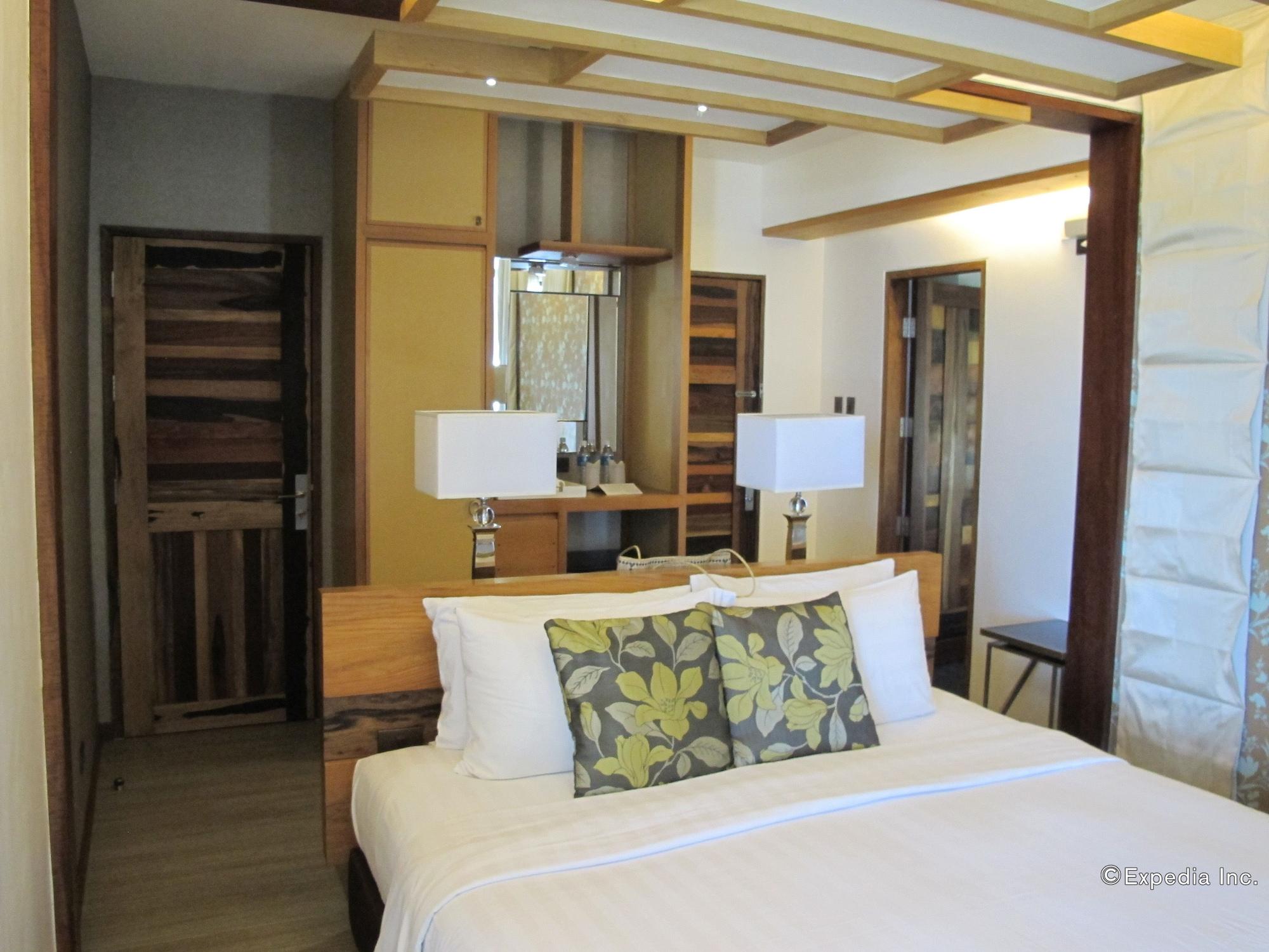 Infinity Resort Puerto Galera Εξωτερικό φωτογραφία