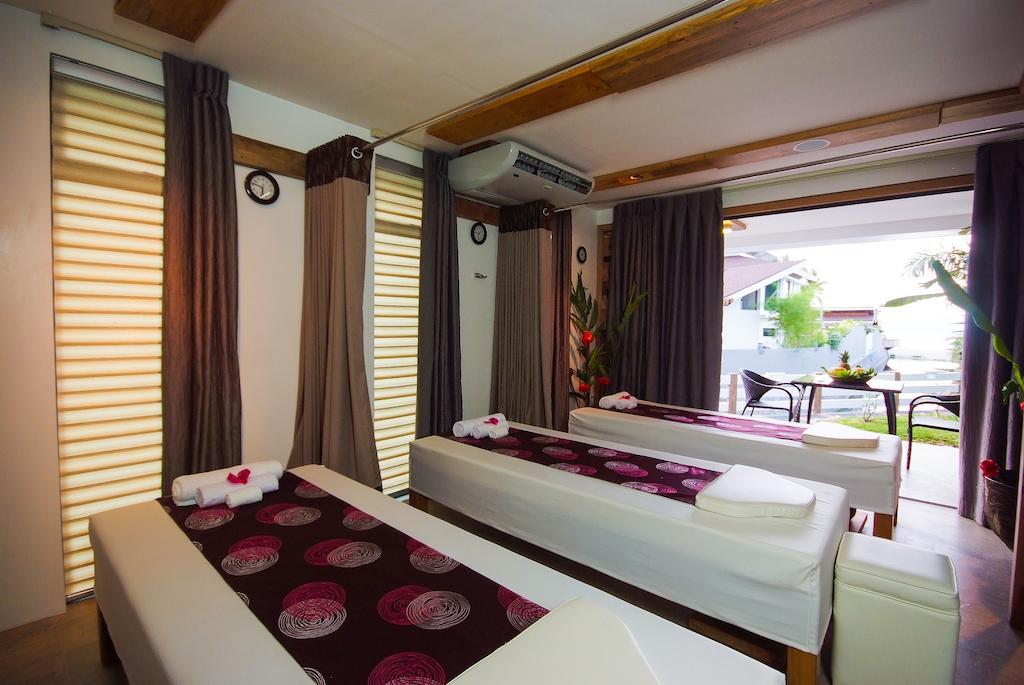 Infinity Resort Puerto Galera Εξωτερικό φωτογραφία